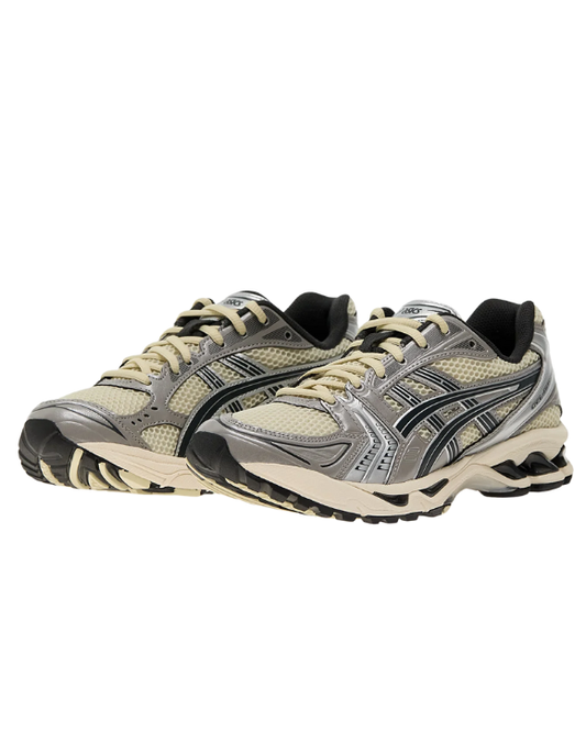 Vista lateral de las ASICS GEL-Kayano 14 Oyster White con tonos perla y gris Steeple Grey