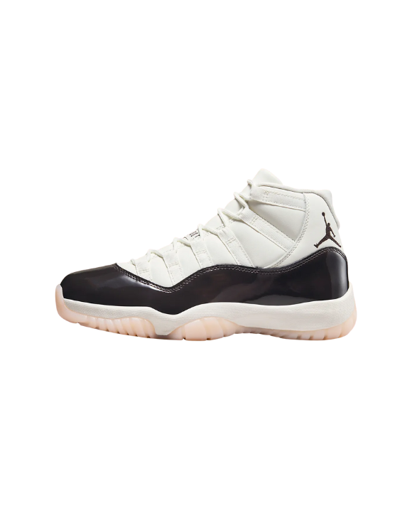 Air Jordan 11 Retro Neapolitan W Sail Velvet Brown zapatillas streetwear de colección