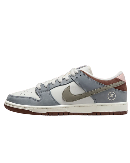 Nike SB Dunk Low Yuto Horigome Wolf Grey con tonos grises y detalles skate