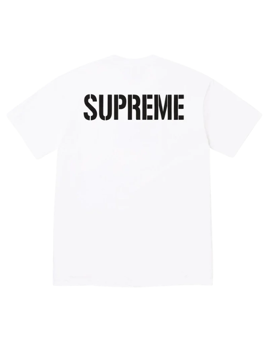 Vista de la Supreme World Famous Tee White en color blanco para looks streetwear limpios